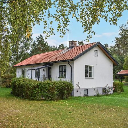 Lovely Home In Simrishamn With Kitchen Exterior photo